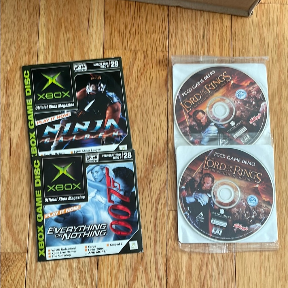 Xbox games and 2 Lord of the Rings demo cds